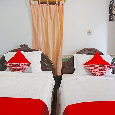 Oyo 90369 An Nur Family Homestay Syariah Cigombong Eksteriør bilde