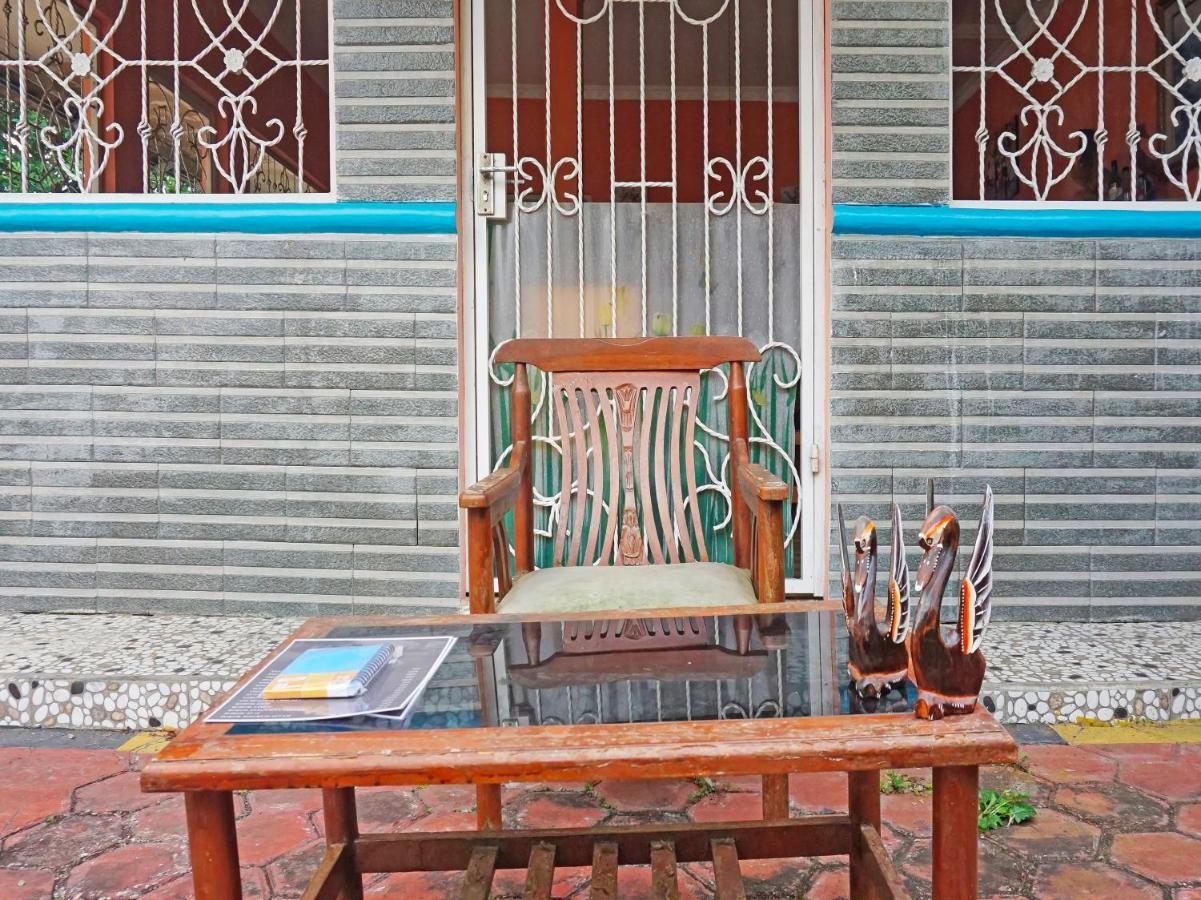 Oyo 90369 An Nur Family Homestay Syariah Cigombong Eksteriør bilde